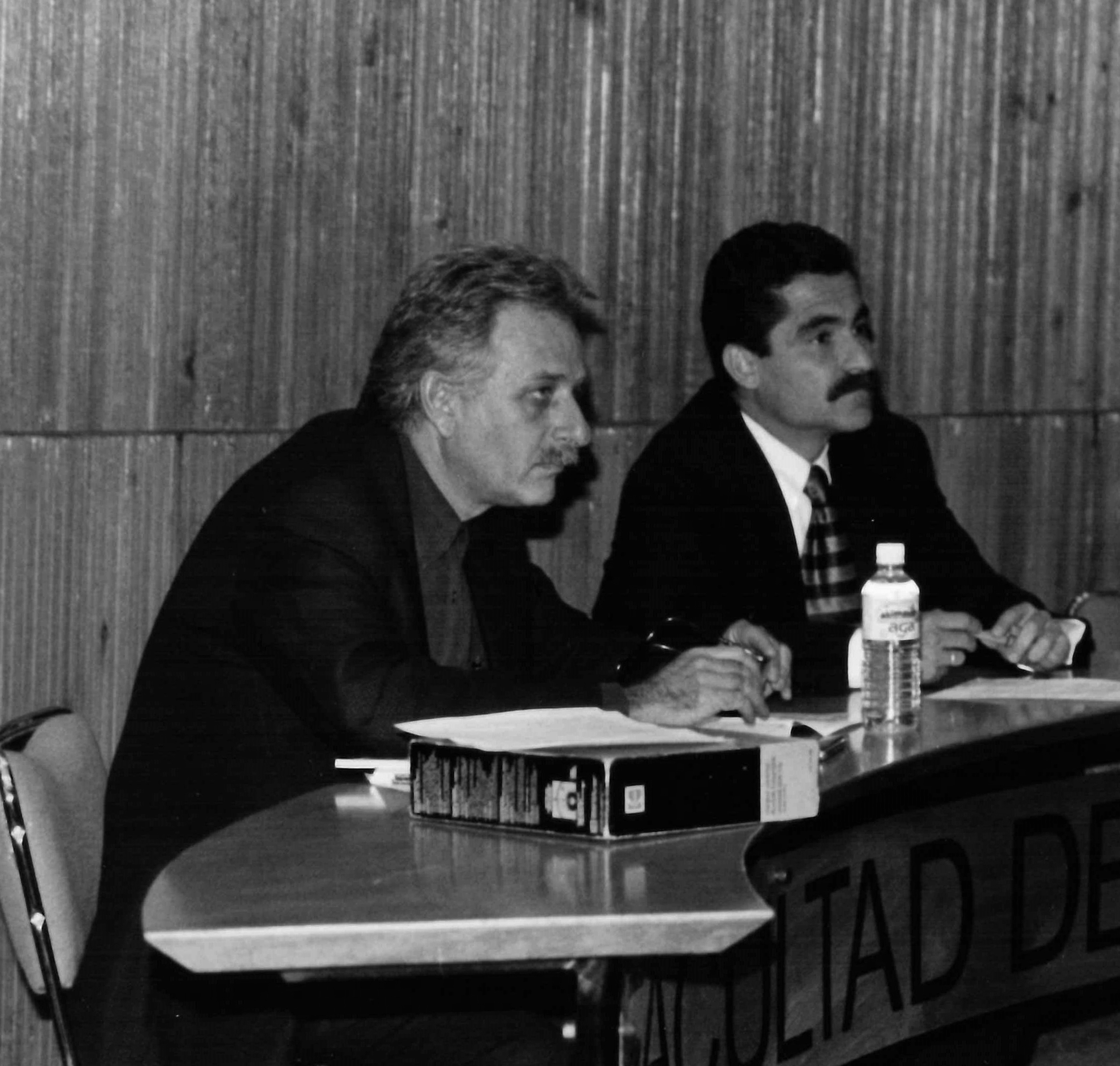 Arq. Mario Schjetnan Garduño, Arq. Felipe Leal Fernández.  Fotografía: Archivo de la Coordinación de Producción Audiovisual FA