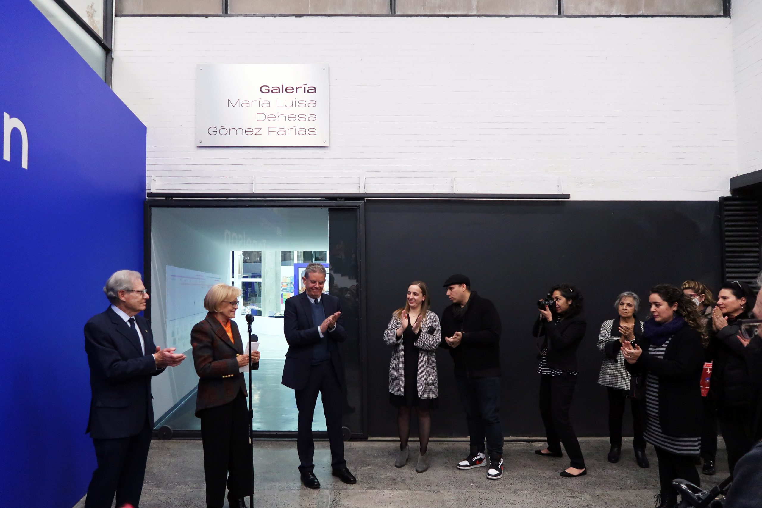 Inauguración de la exposición. Arq. José Grinberg, Arq. Sara Topelson, Arq. Juan Ignacio del Cueto, Carolina Magis y Fernando Escobedo (Difusión Cultural)